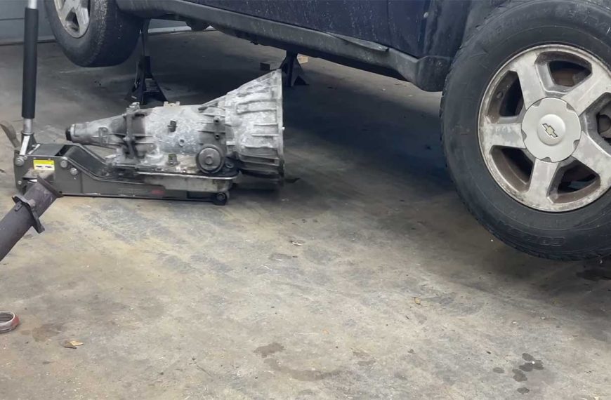 Buying a Used Chevy Silverado 1500 Transmission From a Junkyard